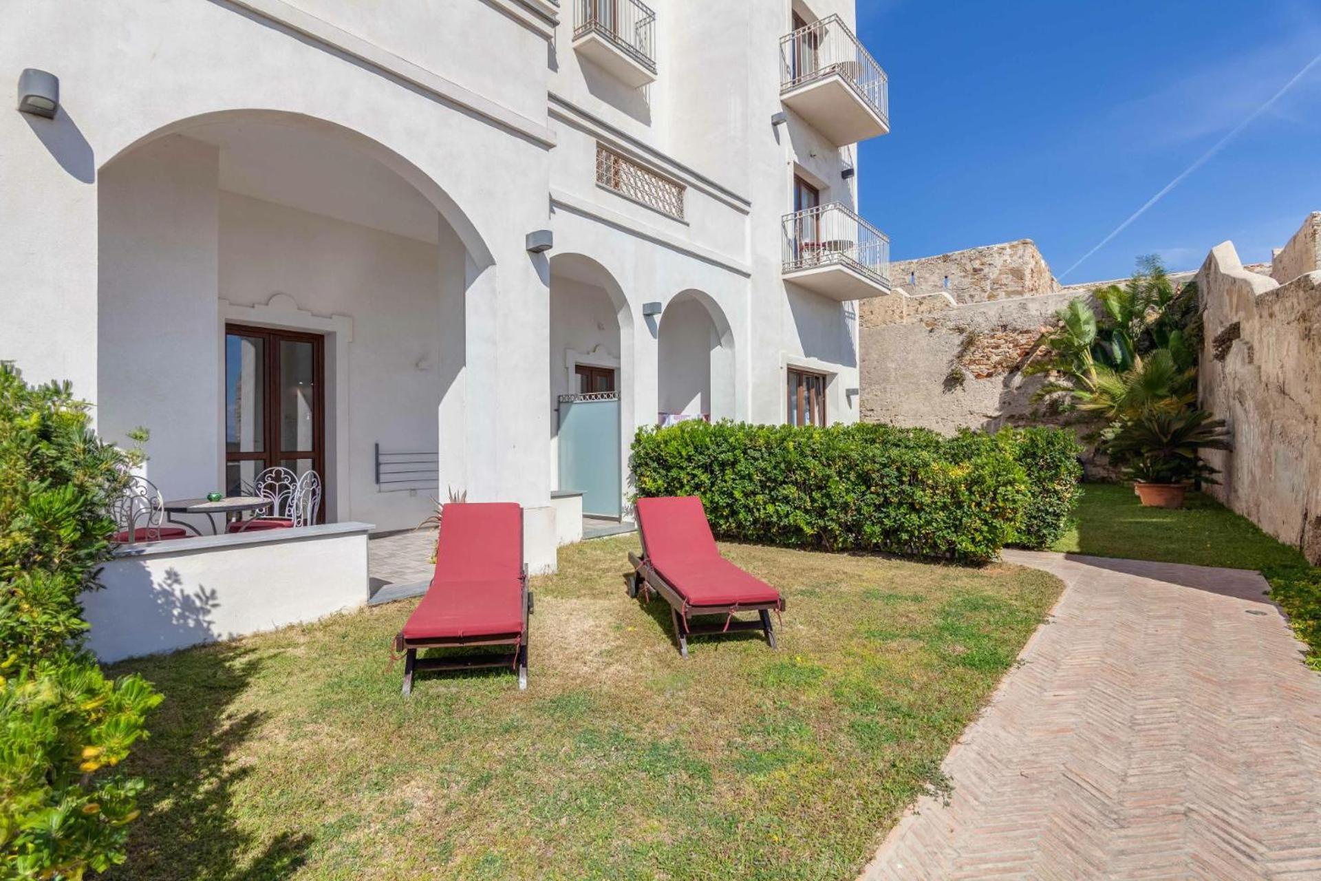 Apartamentos La Residencia Тарифа Екстериор снимка