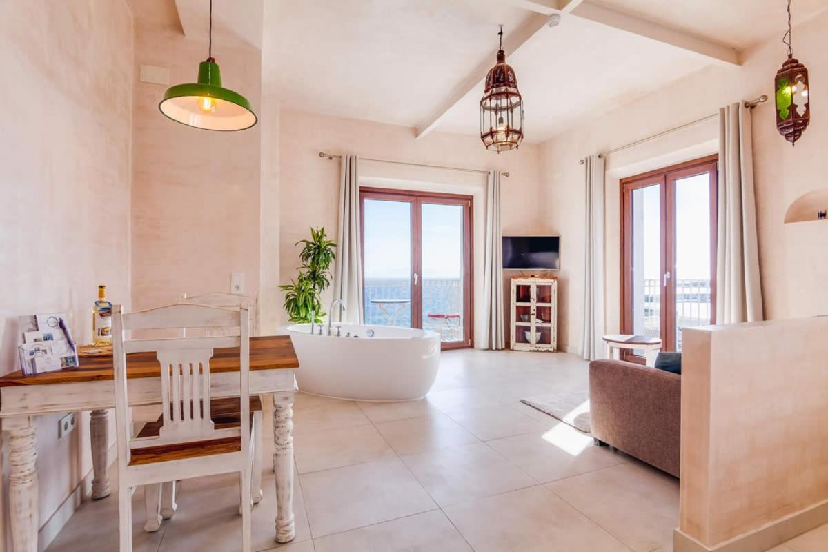 Apartamentos La Residencia Тарифа Екстериор снимка